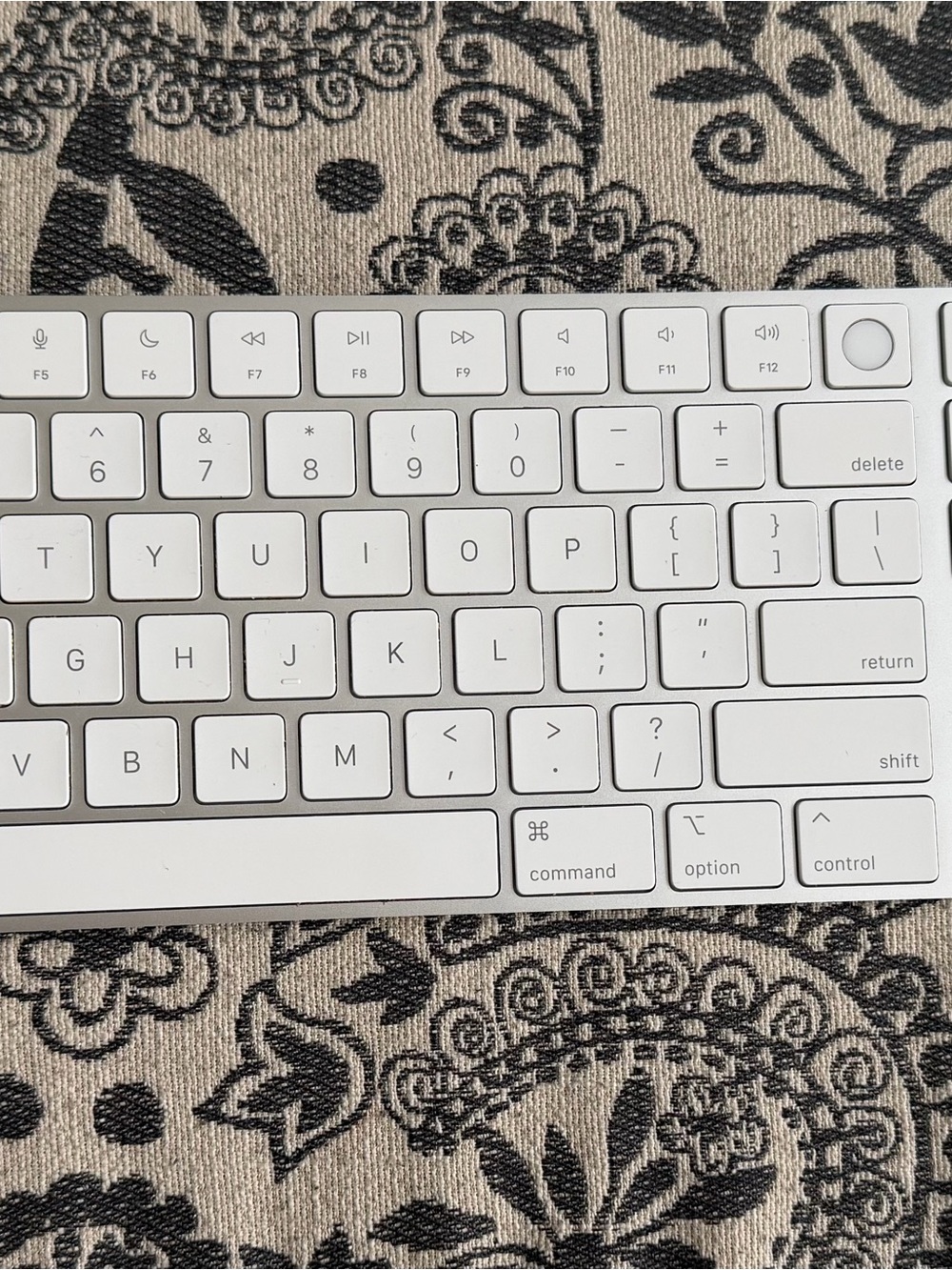 Apple Magic Keyboard with Numeric Row (white/silver)
